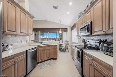 16580 Crownsbury Way #202, Fort Myers, FL 33908 - Photo 5