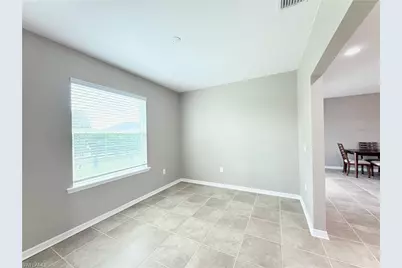 910 SW 33rd Ter, Cape Coral, FL 33914 - Photo 9