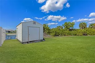 814 NW 11th Pl, Cape Coral, FL 33993 - Photo 35