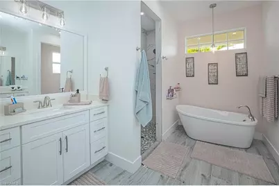 1244 NW 37th Ave, Cape Coral, FL 33993 - Photo 21