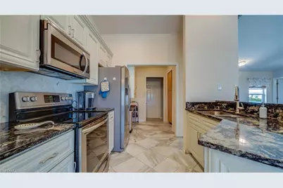 1105 SW 2nd St, Cape Coral, FL 33991 - Photo 5