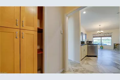 1105 SW 2nd St, Cape Coral, FL 33991 - Photo 15