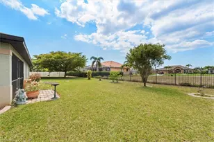 4548 SW 16th Pl, Cape Coral, FL 33914 - Photo 17