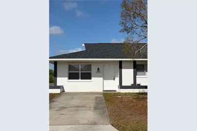 1212 SE 2nd Pl, Cape Coral, FL 33990 - Photo 1