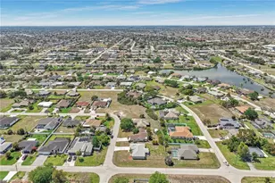 1913 NE 4th Ter, Cape Coral, FL 33909 - Photo 25