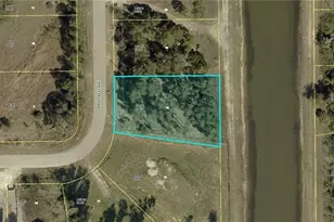 433 Paulcrest Ave, Lehigh Acres, FL 33974 - Photo 3