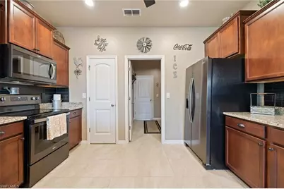 1509 NE 35th Ter, Cape Coral, FL 33909 - Photo 11