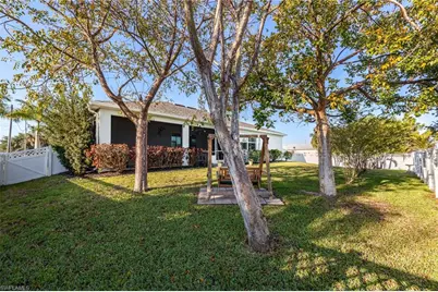 1509 NE 35th Ter, Cape Coral, FL 33909 - Photo 31