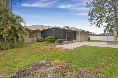 1828 SW 18th Ter, Cape Coral, FL 33991 - Photo 37