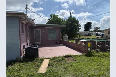 212 Davis Rd, Lehigh Acres, FL 33936 - Photo 17