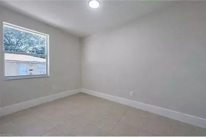 704-708 Karlov St #706, Fort Myers, FL 33916 - Photo 9