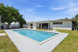 442 El Dorado Pkwy E, Cape Coral, FL 33904 - Photo 37