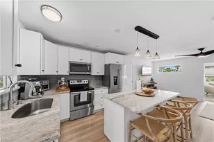 9248 Kincaid Ct, Sanibel, FL 33957 - Photo 15