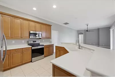 12492 Green Stone Ct, Fort Myers, FL 33913 - Photo 15