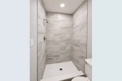 228 SE 43rd Ter, Cape Coral, FL 33904 - Photo 15