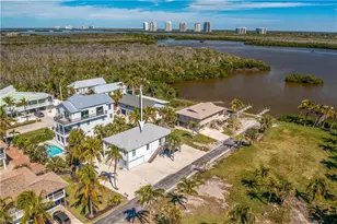 27541 Hickory Bay Dr, Bonita Springs, FL 34134 - Photo 33