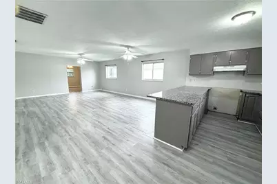 1720 SE Santa Barbara Pl, Cape Coral, FL 33990 - Photo 3