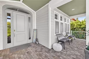 12251 McGregor Blvd, Fort Myers, FL 33919 - Photo 9