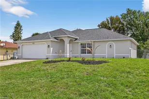 1213 SW 10th Pl, Cape Coral, FL 33991 - Photo 3