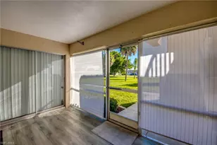 2526 SE 16th Pl, Cape Coral, FL 33904 - Photo 5