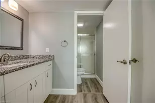 2526 SE 16th Pl, Cape Coral, FL 33904 - Photo 27