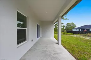 1018 Kent St E, Lehigh Acres, FL 33971 - Photo 25