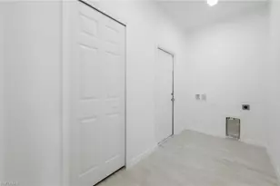 1018 Kent St E, Lehigh Acres, FL 33971 - Photo 23