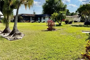 2216 SE 3rd St, Cape Coral, FL 33990 - Photo 5