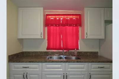 2976 Ribbon Ct, Fort Myers, FL 33905 - Photo 5