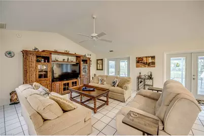 14933 Bonaire Cir, Fort Myers, FL 33908 - Photo 7