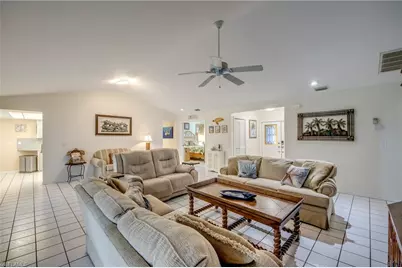 14933 Bonaire Cir, Fort Myers, FL 33908 - Photo 9