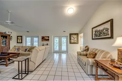 14933 Bonaire Cir, Fort Myers, FL 33908 - Photo 11