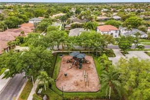 14810 Fripp Island Ct, Naples, FL 34119 - Photo 43