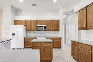 14810 Fripp Island Ct, Naples, FL 34119 - Photo 13