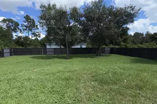 6050 Kumquat Cir, Labelle, FL 33935 - Photo 3