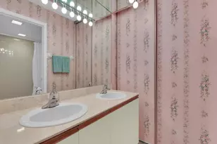 13191 Oakmont Dr, Fort Myers, FL 33907 - Photo 21