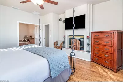 1323 SW 27th Ter, Cape Coral, FL 33914 - Photo 15