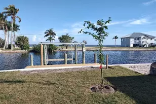 2585 Third St, Matlacha, FL 33993 - Photo 3