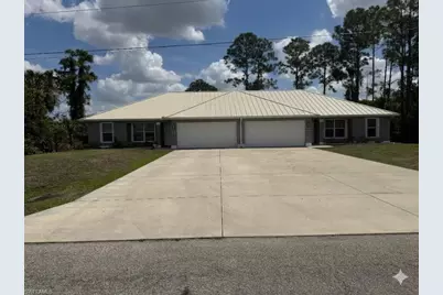 385/387 Carrillon Ave S, Lehigh Acres, FL 33974 - Photo 3