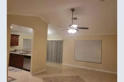 385/387 Carrillon Ave S, Lehigh Acres, FL 33974 - Photo 9