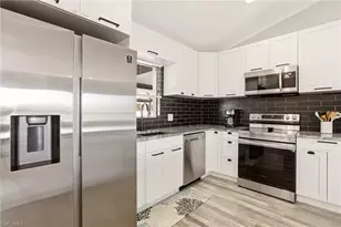 1818 SW 4th Ave, Cape Coral, FL 33991 - Photo 9