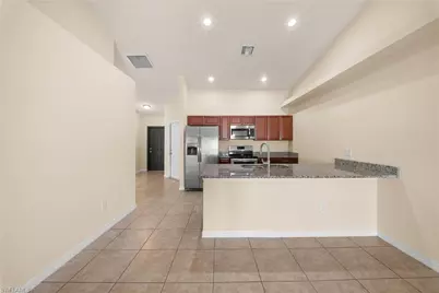 2820 SW 7th Pl, Cape Coral, FL 33914 - Photo 11