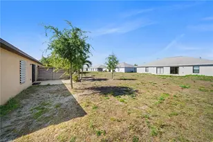 2820 SW 7th Pl, Cape Coral, FL 33914 - Photo 27