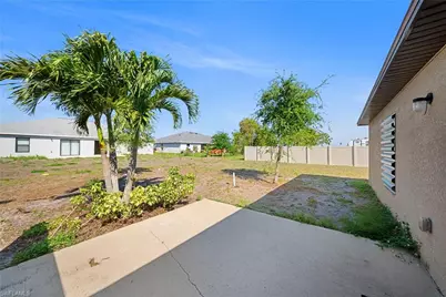 2820 SW 7th Pl, Cape Coral, FL 33914 - Photo 25