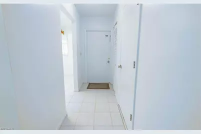 1390 Myerlee Country Club Blvd, Fort Myers, FL 33919 - Photo 5