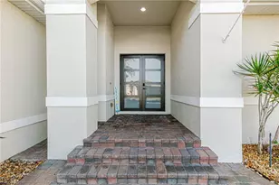 17088 Wrigley Cir, Fort Myers, FL 33908 - Photo 3