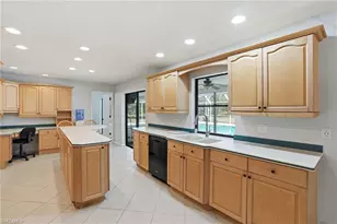 6227 Foxfire Ln, Fort Myers, FL 33912 - Photo 13