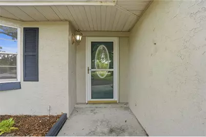 6227 Foxfire Ln, Fort Myers, FL 33912 - Photo 5