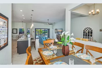 910 SW 12th Ter, Cape Coral, FL 33991 - Photo 17