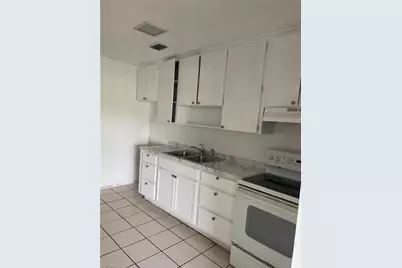 2148 Dora St #12, Fort Myers, FL 33901 - Photo 1